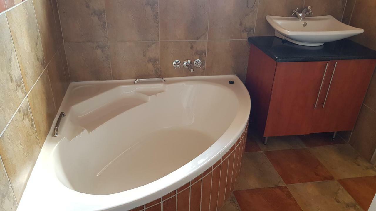 Hornbills Rest Country Home Палаборва Екстериор снимка